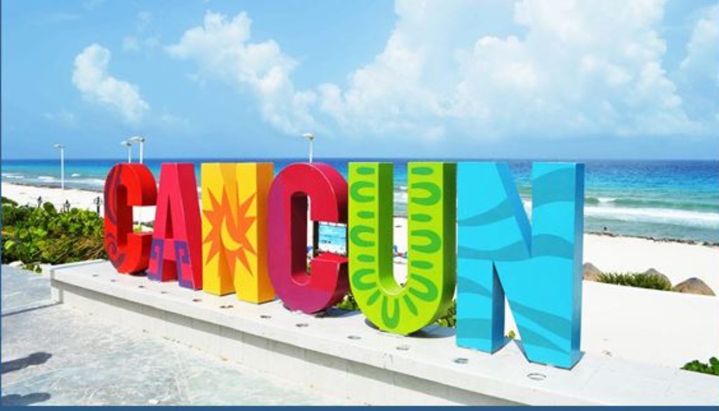 Cancun Welcome Sign